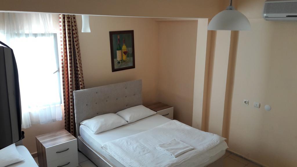 Garden Prizma Rooms&Aparts Кемер Екстериор снимка
